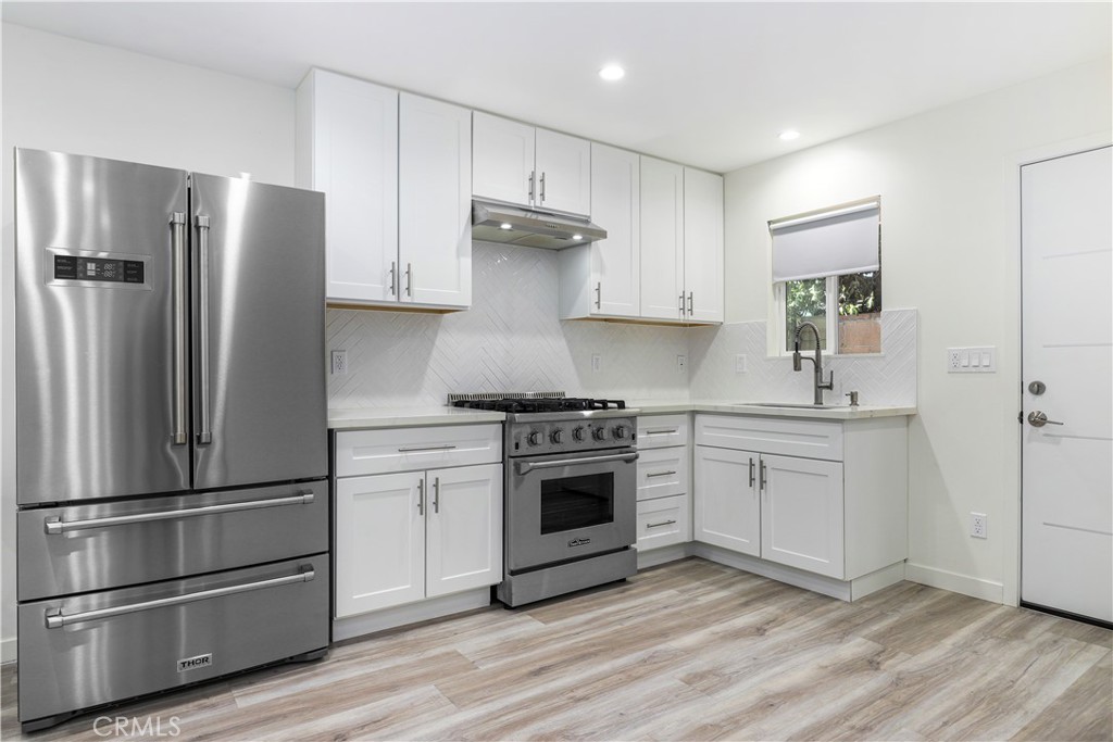 8746-8744 Ruffner Avenue Northridge, CA 91343 - Photo 35 of 40