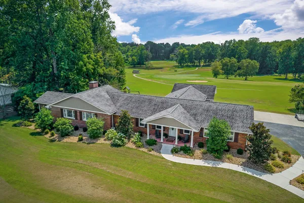 $649,900 | 760 Lakeland Drive, McMinnville, TN 37110