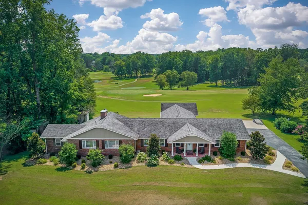 $649,900 | 760 Lakeland Drive, McMinnville, TN 37110