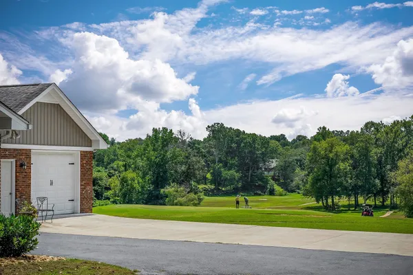 $649,900 | 760 Lakeland Drive, McMinnville, TN 37110