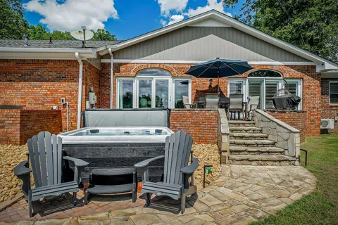 $649,900 | 760 Lakeland Drive, McMinnville, TN 37110