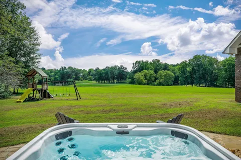$649,900 | 760 Lakeland Drive, McMinnville, TN 37110