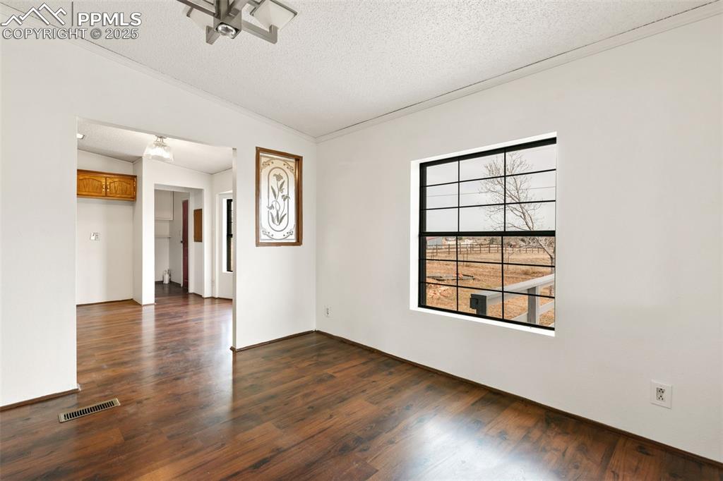 5915 West Condor Road Peyton, CO 80831 - Photo 9 of 50 Dining area