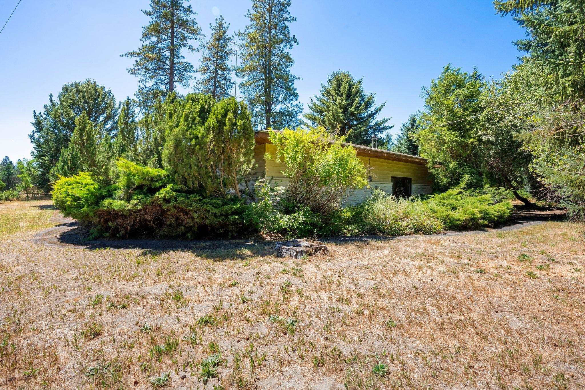 2406 East Colbert Road Colbert, WA 99005 - Photo 34 of 48