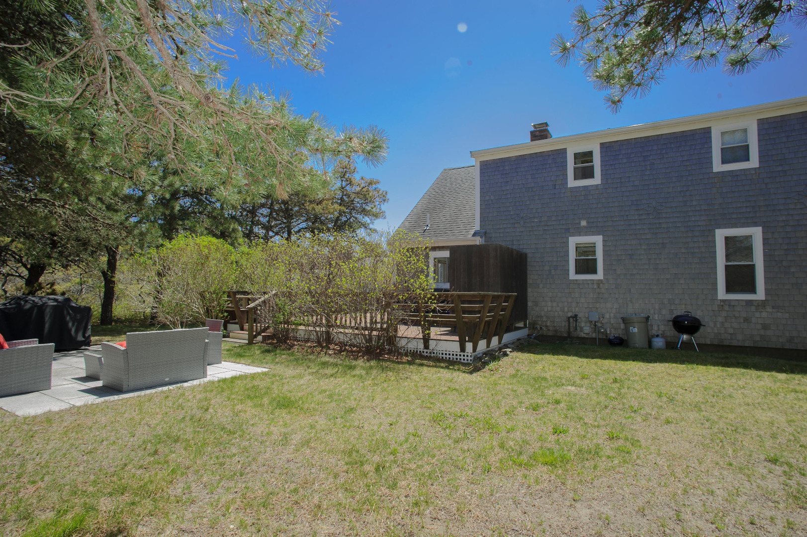 21 Schoolhouse Road Edgartown, MA 02539 - Photo 6 of 24 Room for a pool