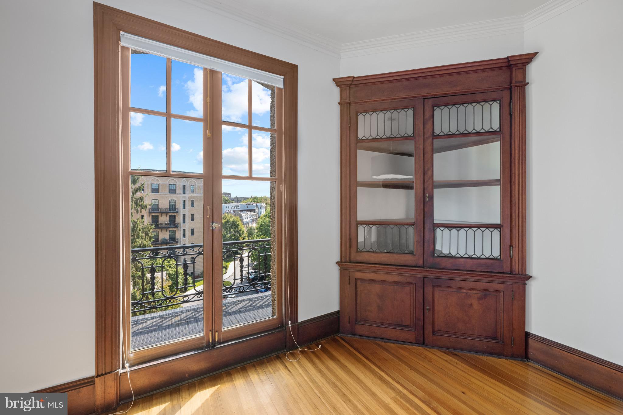 2853 Ontario Road Northwest, Unit 502 Washington, DC 20009 - Photo 20 of 30