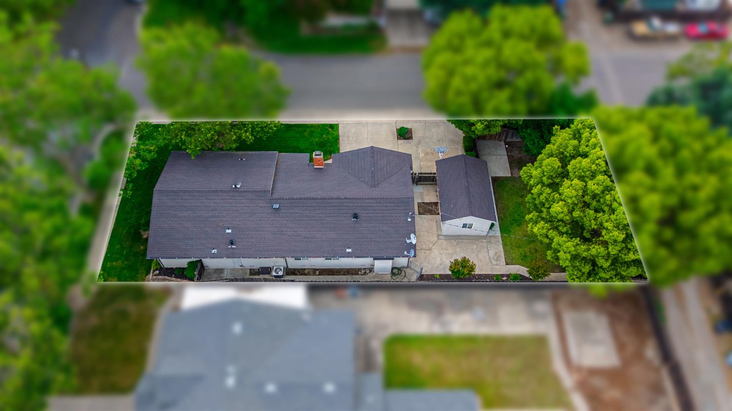 550 Bell Street Turlock, CA 95380 - Photo 32 of 36 an aerial view of a house with yard swimming pool and outdoor seating