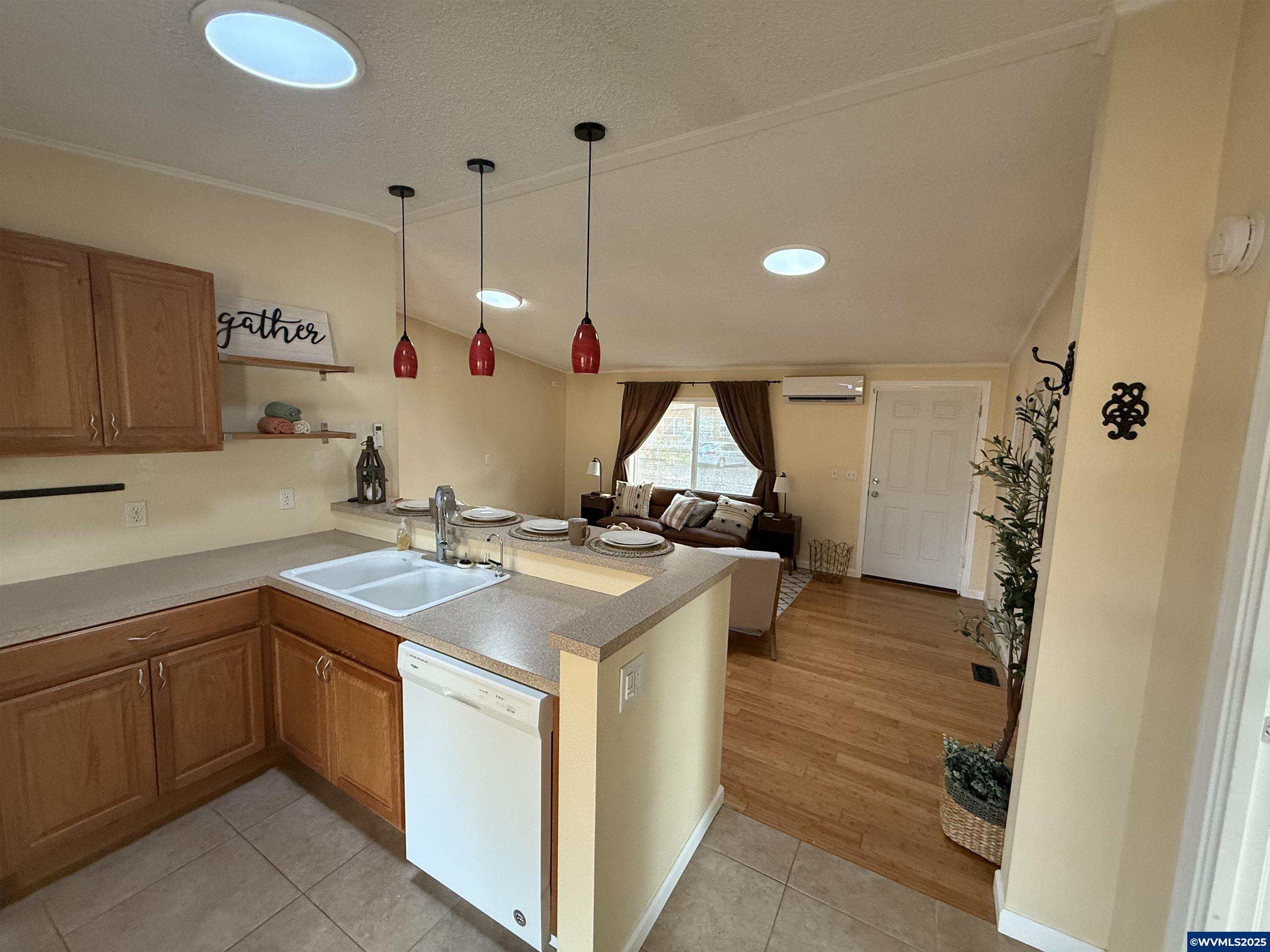 34505 Riverside Drive, Unit #9 Albany, OR 97321 - Photo 9 of 20