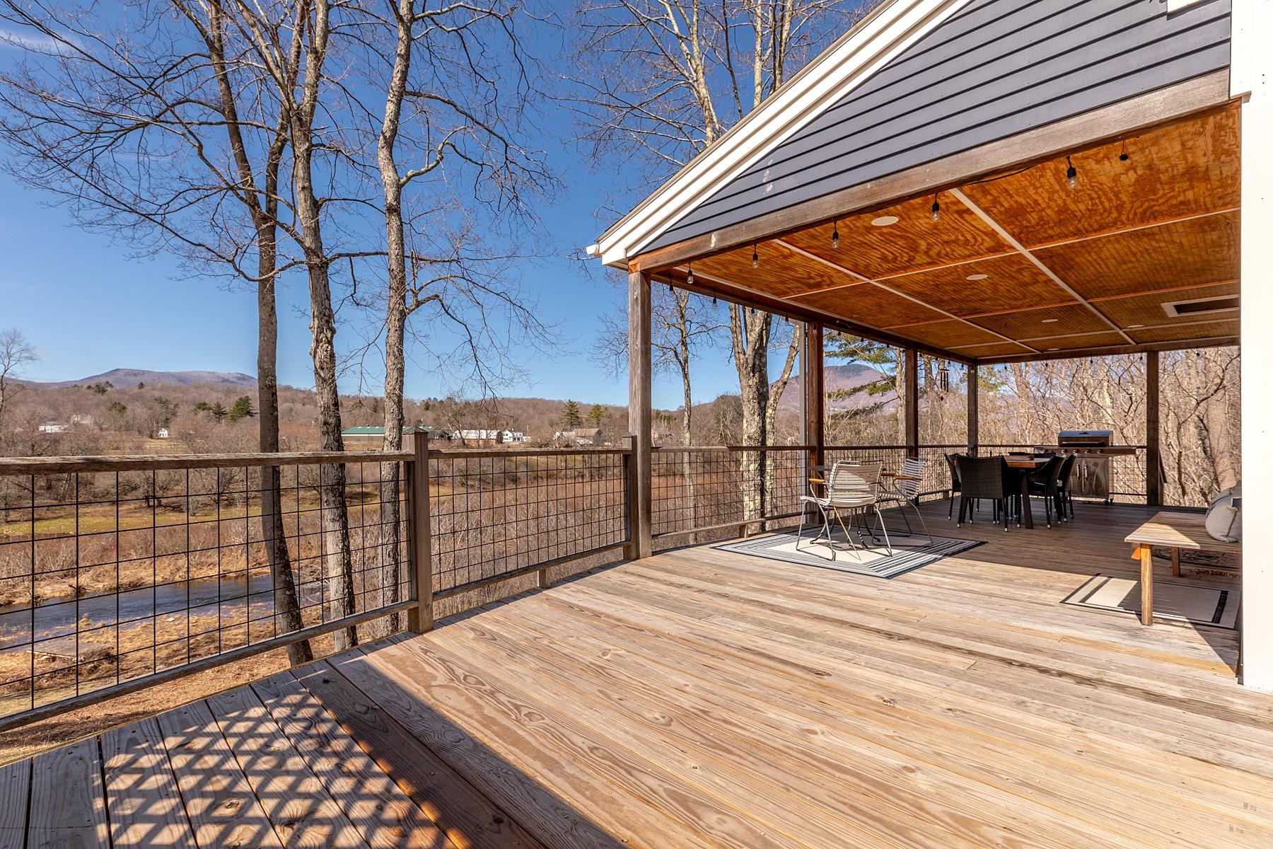 146 Clover Lane Manchester, VT 05255 - Photo 40 of 45