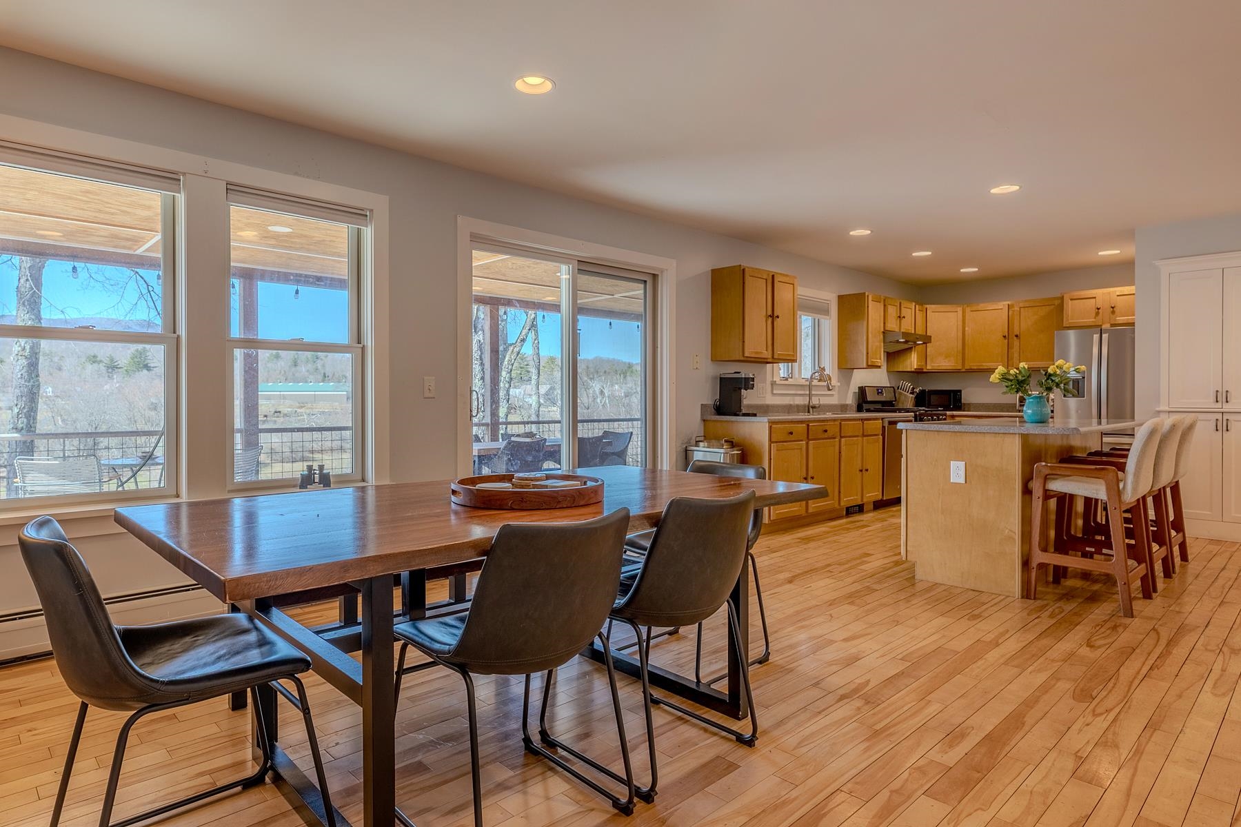 146 Clover Lane Manchester, VT 05255 - Photo 4 of 45