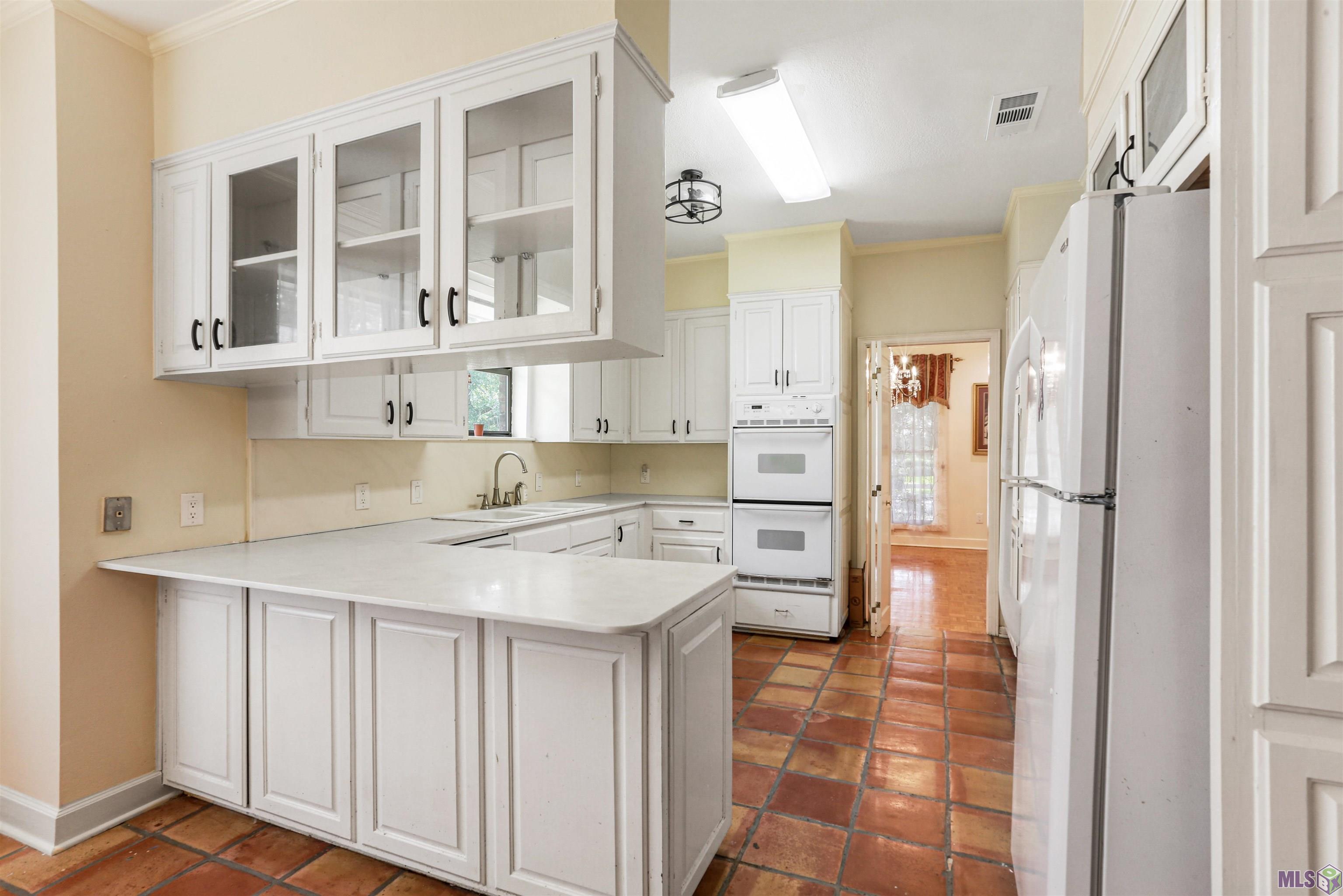 621 West Woodruff Drive Baton Rouge, LA 70808 - Photo 7 of 28