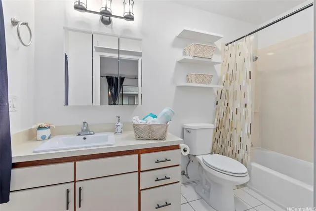 $649,999 | 95-349 Kuahelani Avenue, Unit B2, Mililani, HI 96789