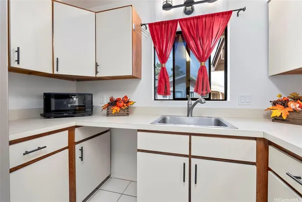 $625,000 | 95-349 Kuahelani Avenue, Unit B2, Mililani, HI 96789