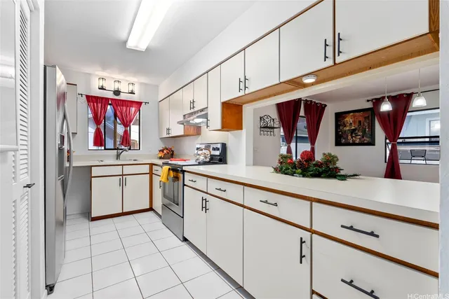 $649,999 | 95-349 Kuahelani Avenue, Unit B2, Mililani, HI 96789