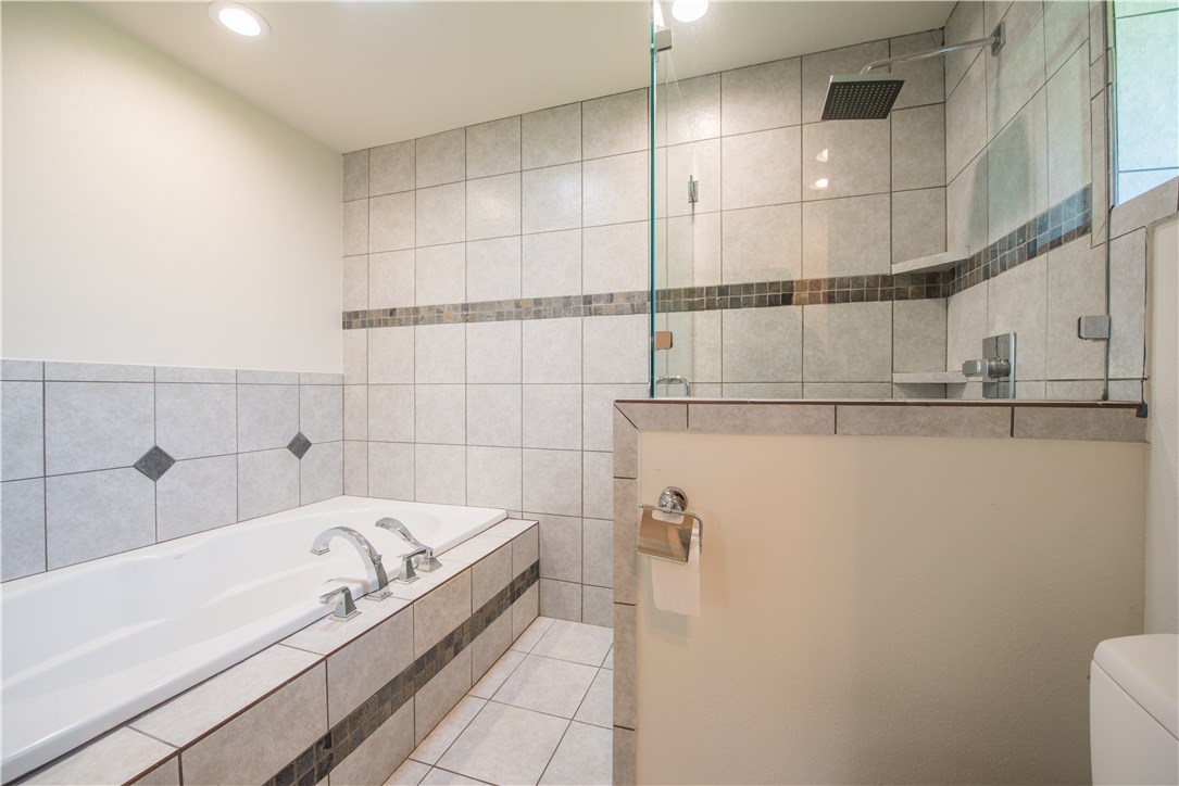 2902 Silverleaf Drive Austin, TX 78757 - Photo 18 of 30