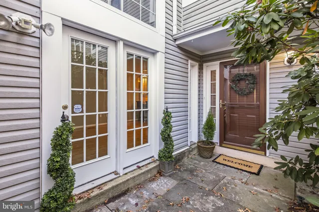 a house view with a outdoor space