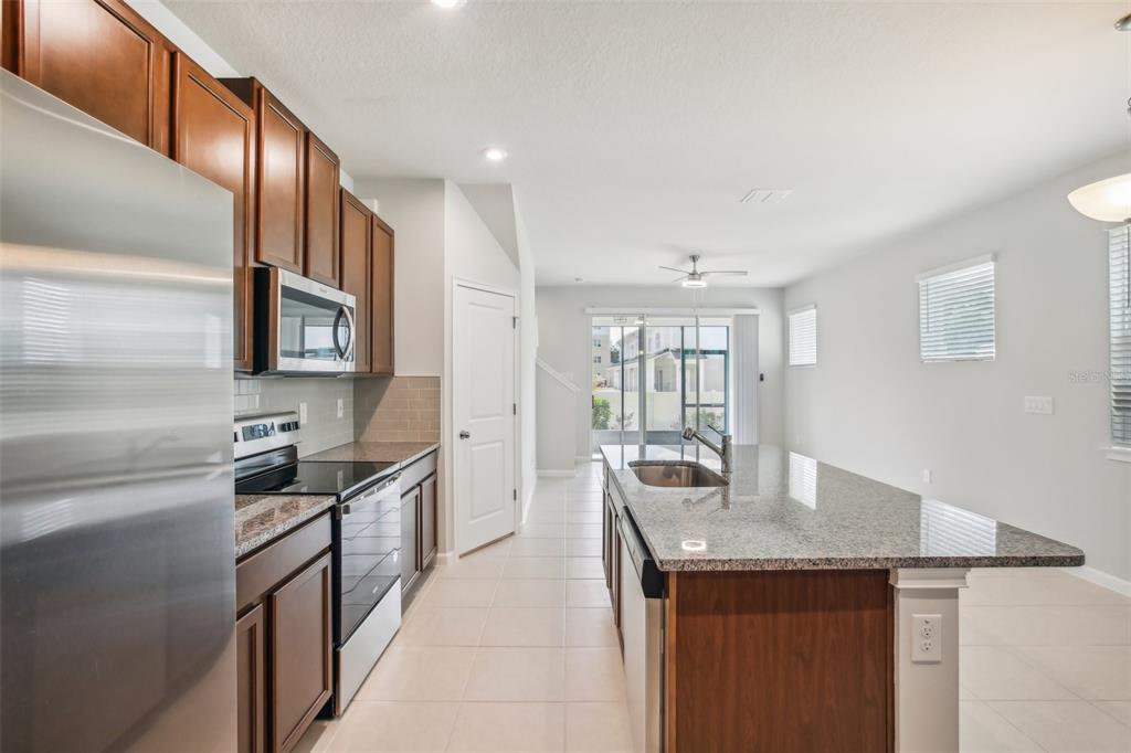 4304 Cloud Hopper Way Lutz, FL 33559 - Photo 12 of 35