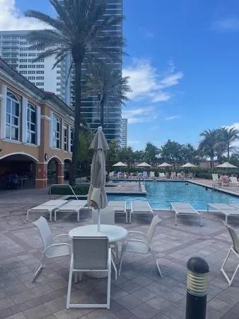 $3,600 | 2080 South Ocean Drive, Unit 505, Hallandale Beach, FL 33009