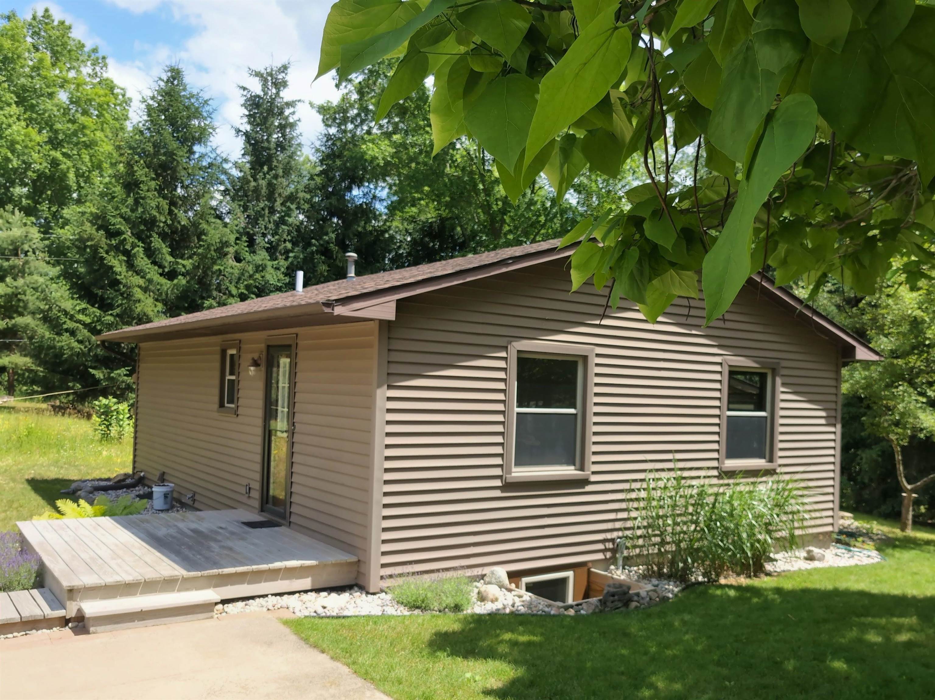 3602 South Winn Road Mount Pleasant, MI 48858 - Photo 3 of 38