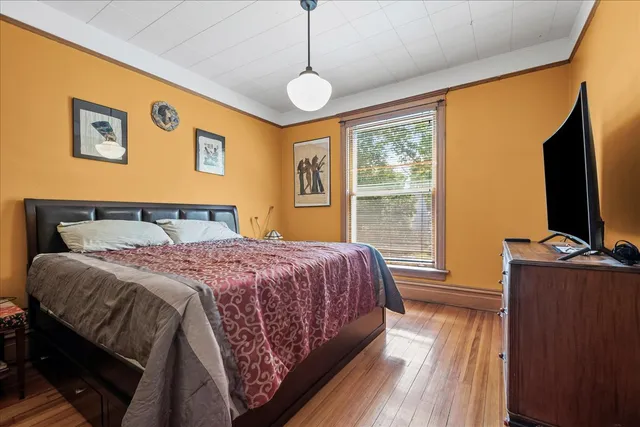 $849,000 | 1842 West Greenleaf Avenue, Chicago, IL 60626