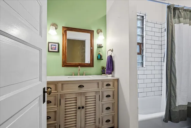 $849,000 | 1842 West Greenleaf Avenue, Chicago, IL 60626