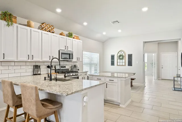 $345,000 | 1032 Highland Vista, New Braunfels, TX 78130