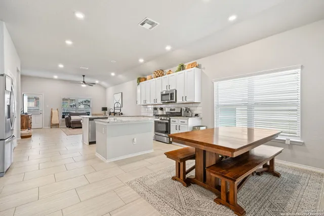 $345,000 | 1032 Highland Vista, New Braunfels, TX 78130