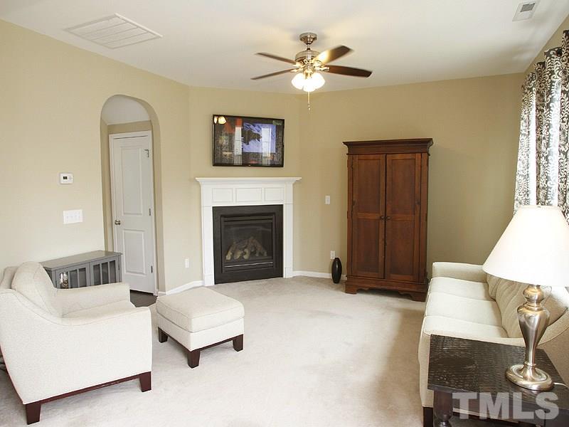 2429 Pilsley Road Apex, NC 27539 - Photo 3 of 12 Gallery Image 3
