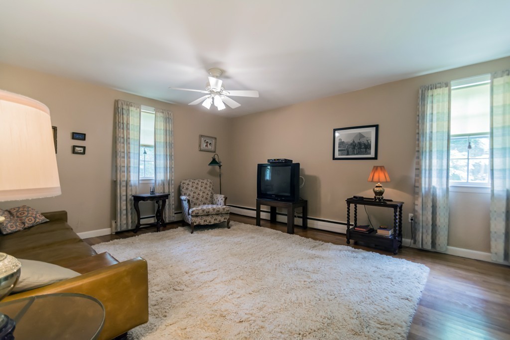 22 Stage Coach Road Boxford, MA 01921 - Photo 15 of 30