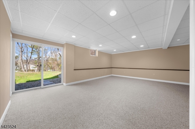 20 Cedar Grove Road Annandale, NJ 08801 - Photo 31 of 44