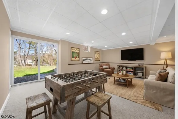 $849,000 | 20 Cedar Grove Road, Annandale, NJ 08801
