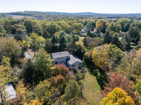 $849,000 | 20 Cedar Grove Road, Annandale, NJ 08801