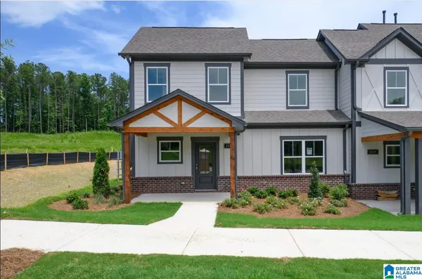 $339,900 | 1021 Grand River Boulevard West, Leeds, AL 35094