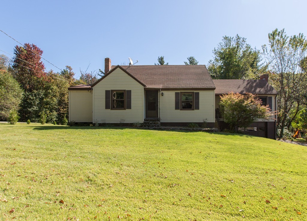 13 North Common Road Westminster, MA 01473 - Photo 2 of 21 Gallery Image 2