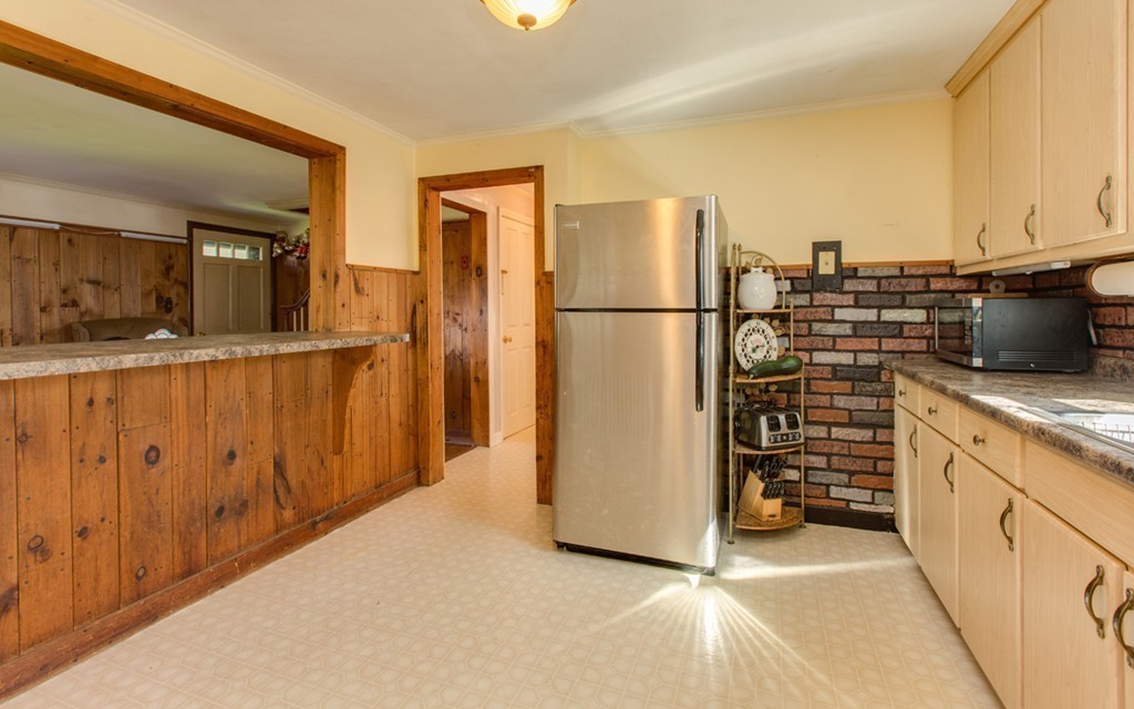 13 North Common Road Westminster, MA 01473 - Photo 7 of 21 Gallery Image 7