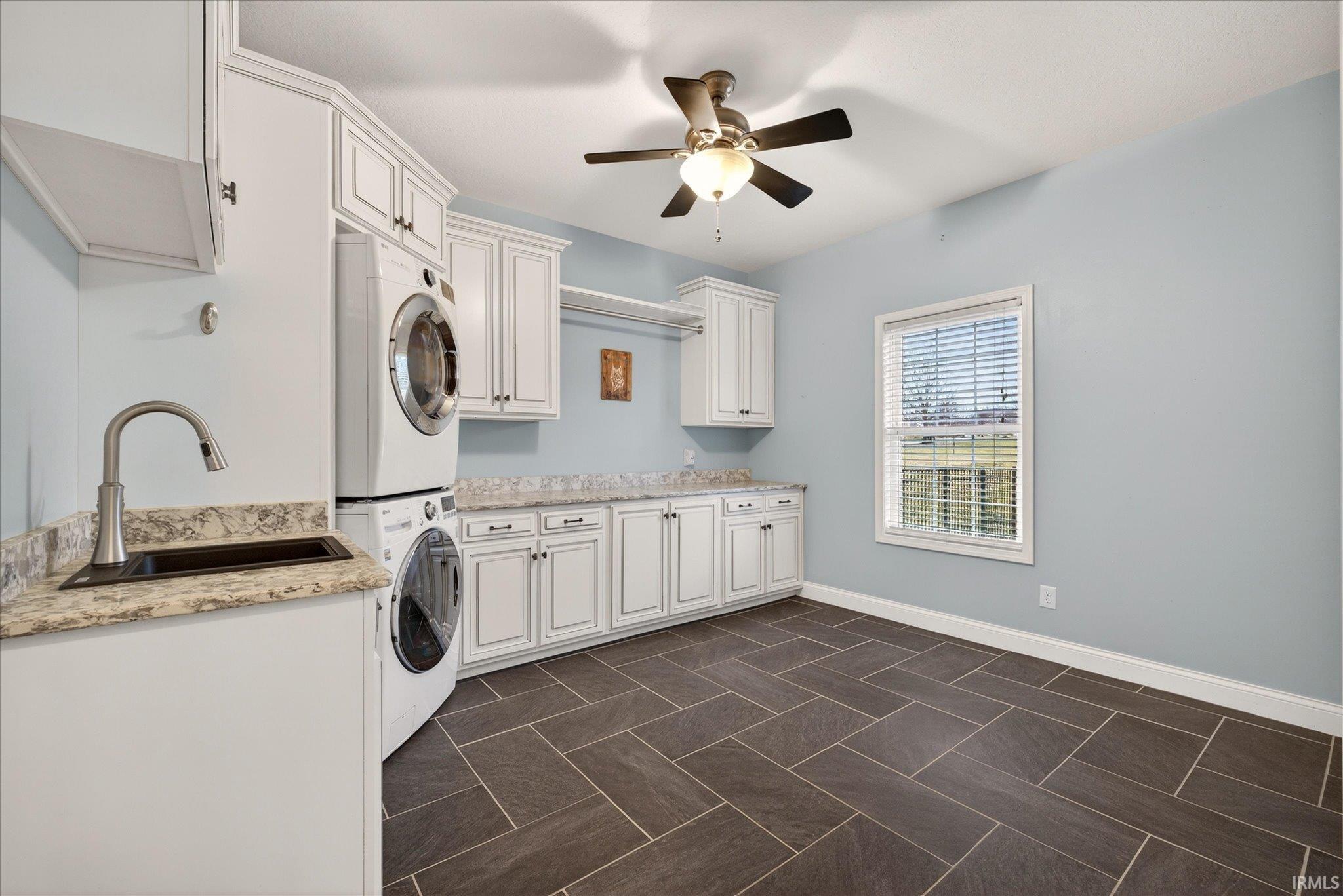 1414 East Commander Court Bloomington, IN 47401 - Photo 13 of 36