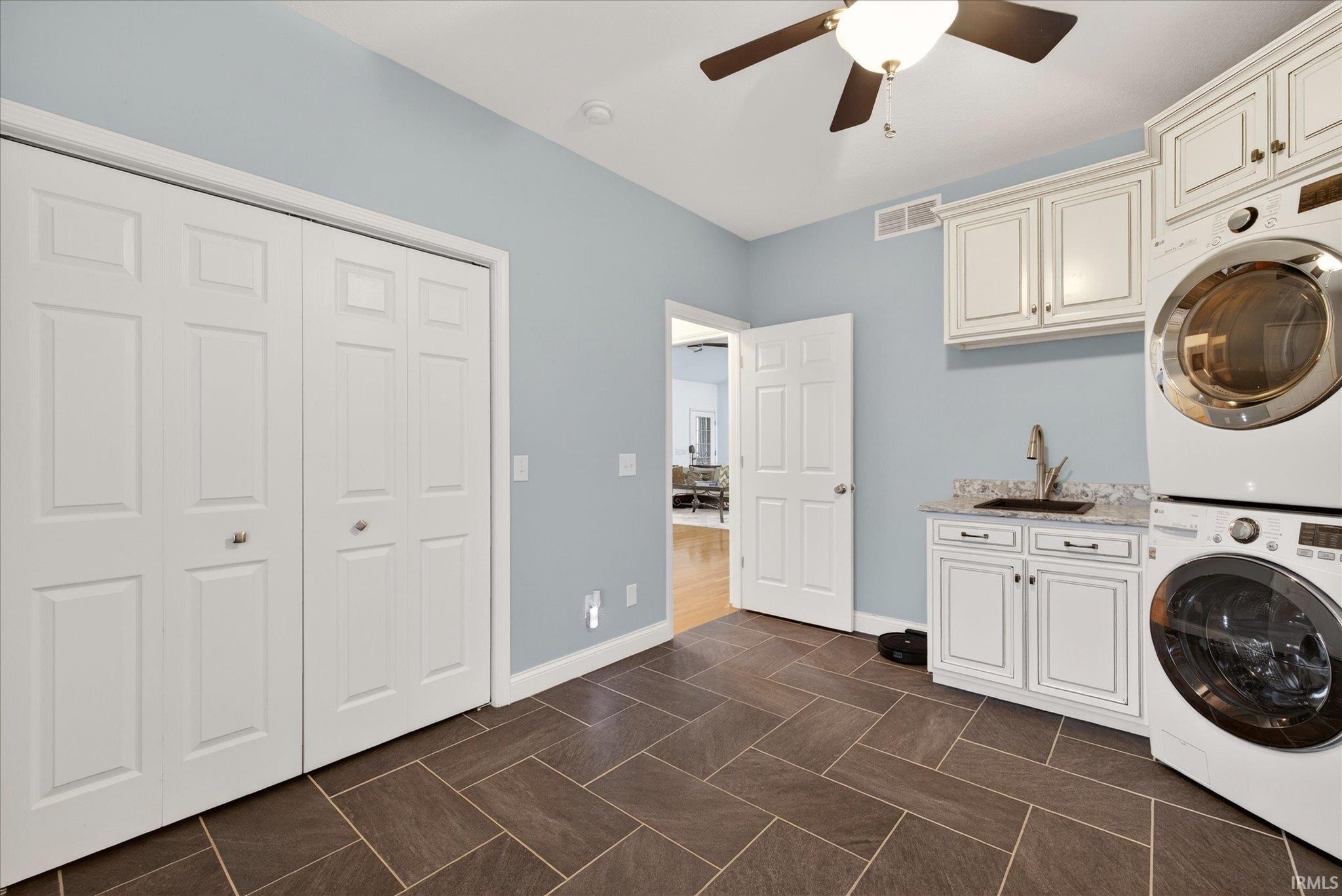 1414 East Commander Court Bloomington, IN 47401 - Photo 14 of 36