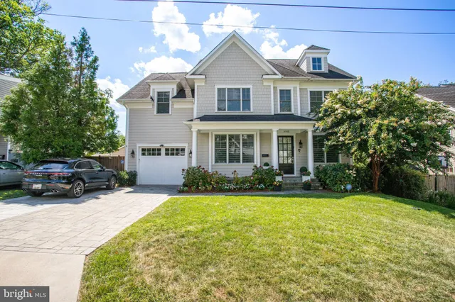 $1,990,000 | 4548 Windsor Lane, Bethesda, MD 20814