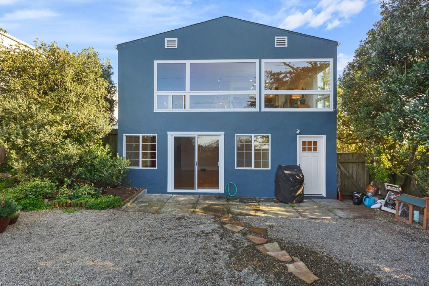 107 Crestmoor Circle Pacifica, CA 94044 - Photo 35 of 45 a front view of house with yard