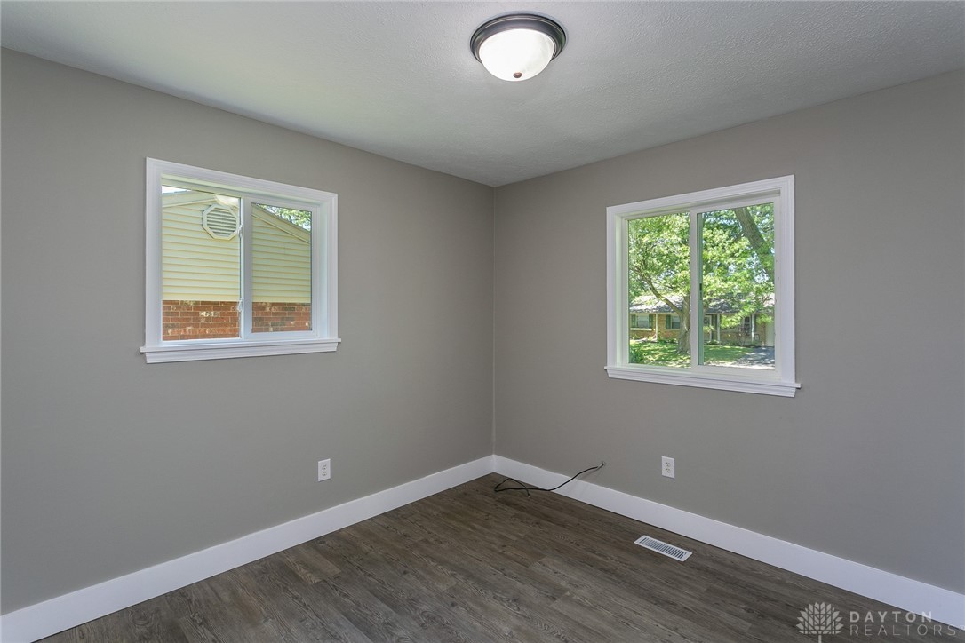 1321 Lee Road Troy, OH 45373 - Photo 18 of 27 Gallery Image 18