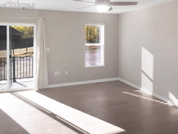 a view of an empty room and window