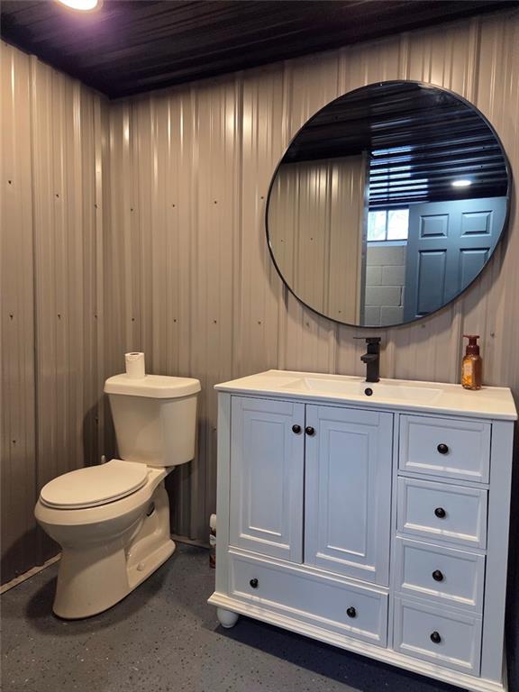 265 North Duffy Road Butler, PA 16001 - Photo 34 of 41 a bathroom with a sink mirror and toilet
