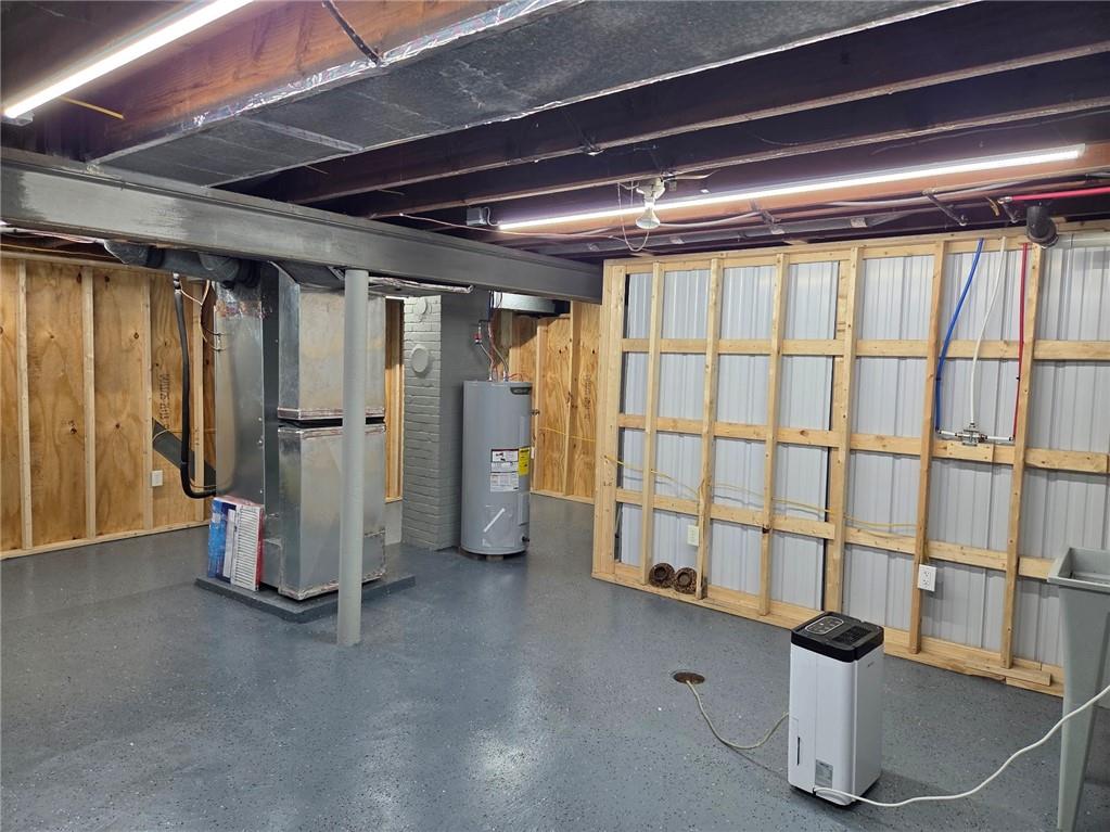 265 North Duffy Road Butler, PA 16001 - Photo 36 of 41 a view of a storage room