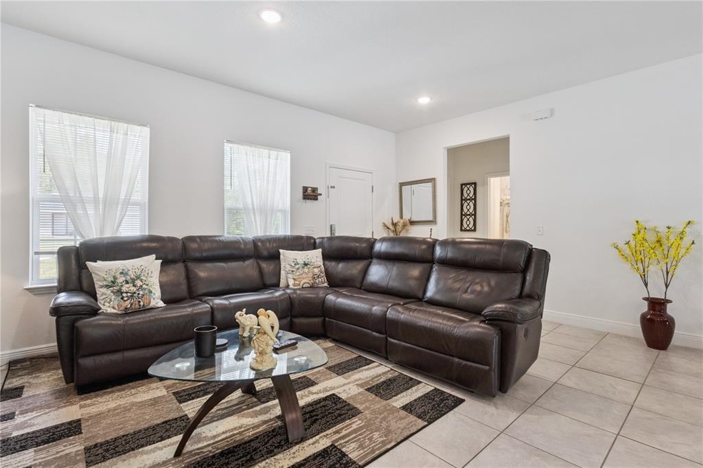 7868 Southwest 138 Street Road Ocala, FL 34473 - Photo 4 of 40