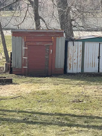 $80,000 | 1804 10th Place Northeast, Austin, MN 55912