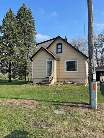$80,000 | 1804 10th Place Northeast, Austin, MN 55912