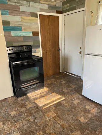 $80,000 | 1804 10th Place Northeast, Austin, MN 55912