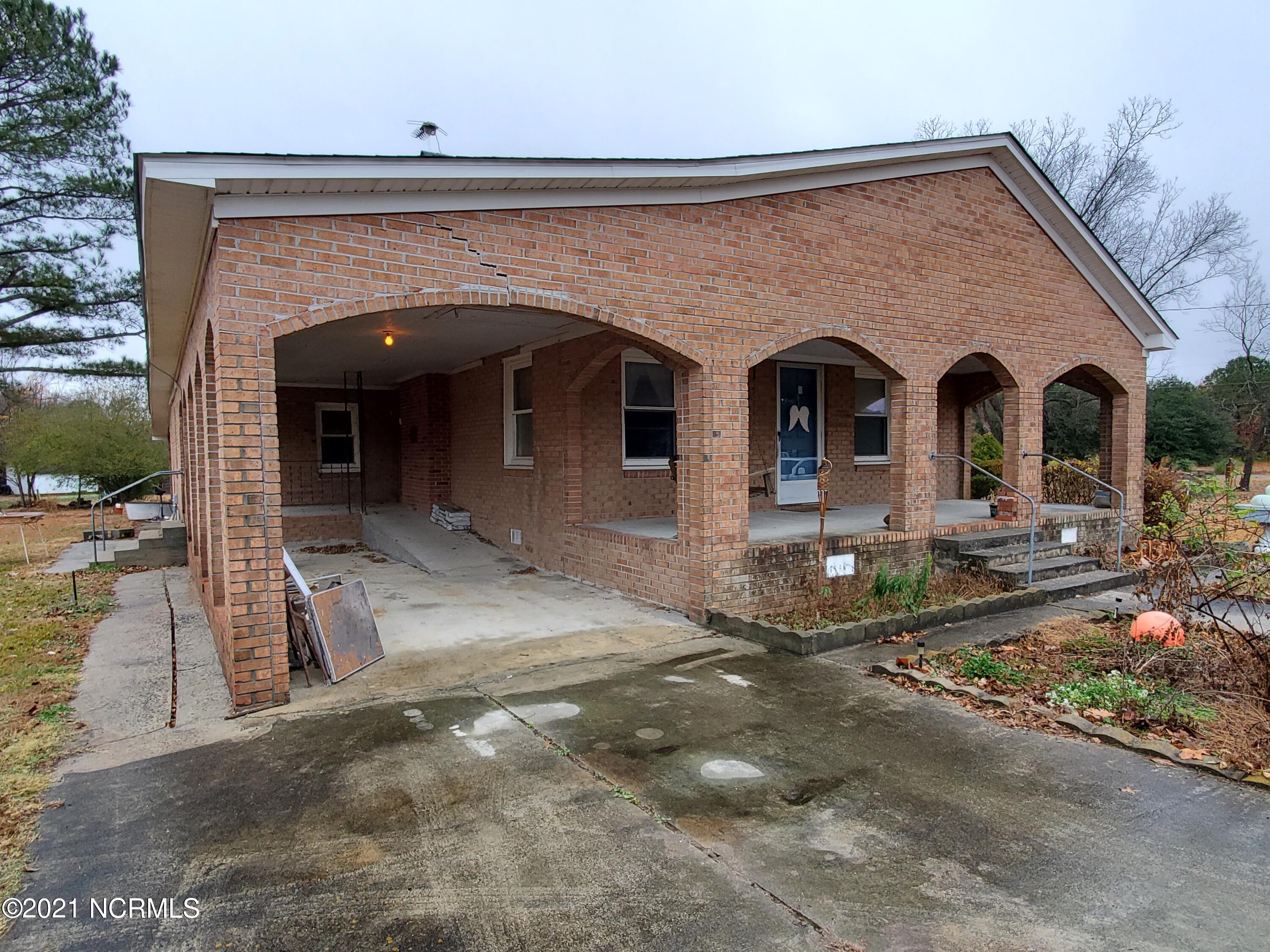 3734 Ernest Loftin Road Ayden, NC 28513 - Photo 21 of 25 Carport
