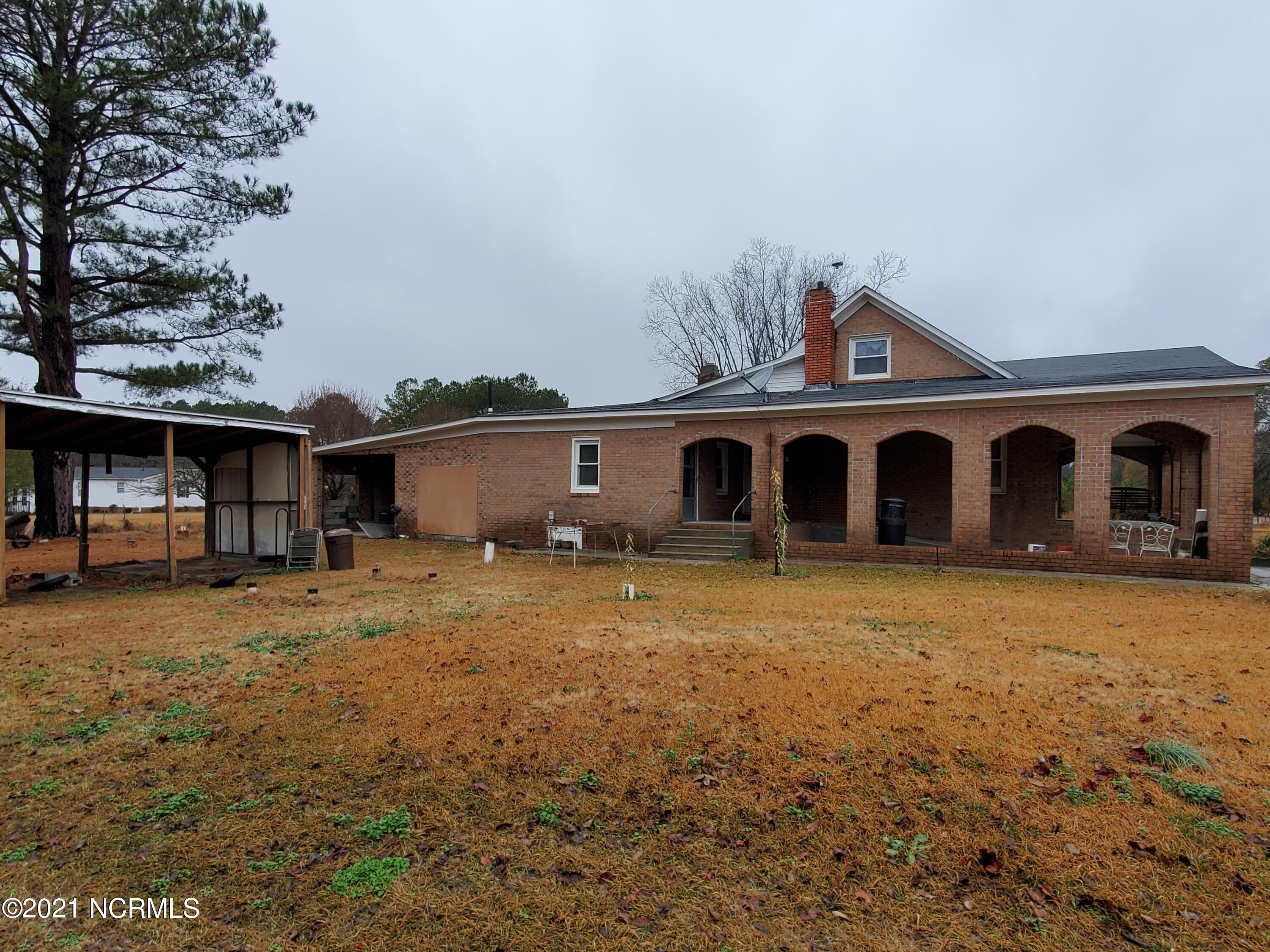 3734 Ernest Loftin Road Ayden, NC 28513 - Photo 23 of 25 Carport and Side of house
