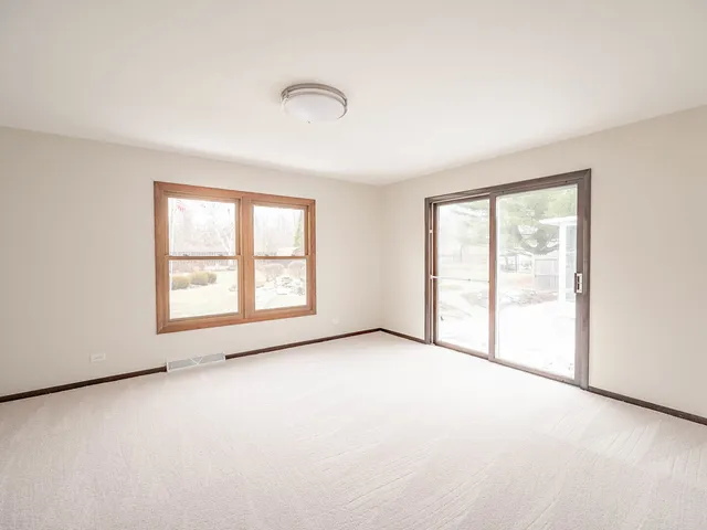 $399,900 | 9836 West Paxton Drive, Beach Park, IL 60099